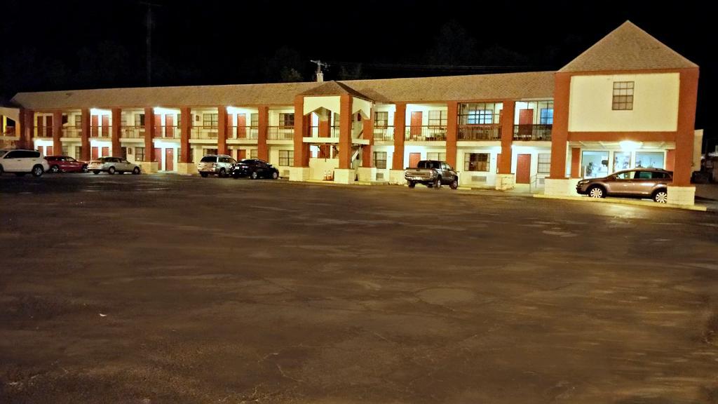 Budget Inn Of Jasper Εξωτερικό φωτογραφία